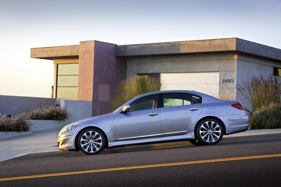  Hyundai Genesis 2012 года  (фото 65 из 73)